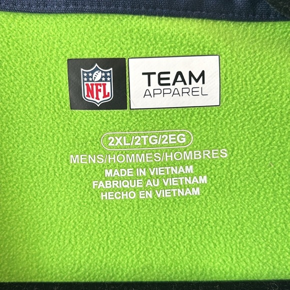 Team Apparel NFL Seattle Seahawks 1/4 Zip pullover - Picture 4 of 10